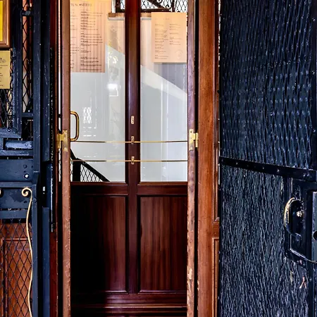 Hotel Belle Epoque