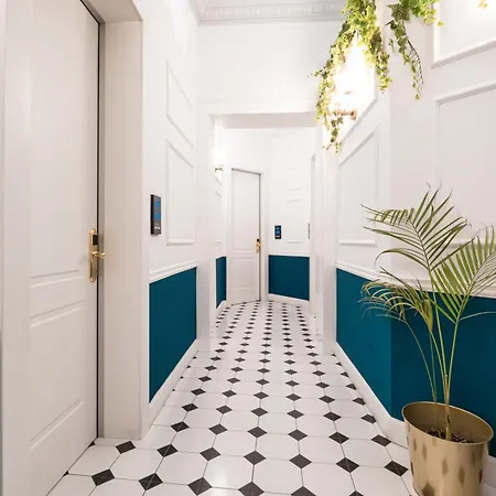 Hotel Belle Epoque